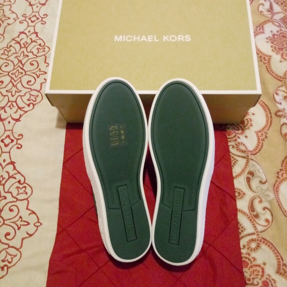 Michael Kors Keaton Slip On - Picture 5 of 10